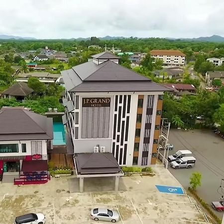 J.P.Grand Hotel Trat Exteriör bild