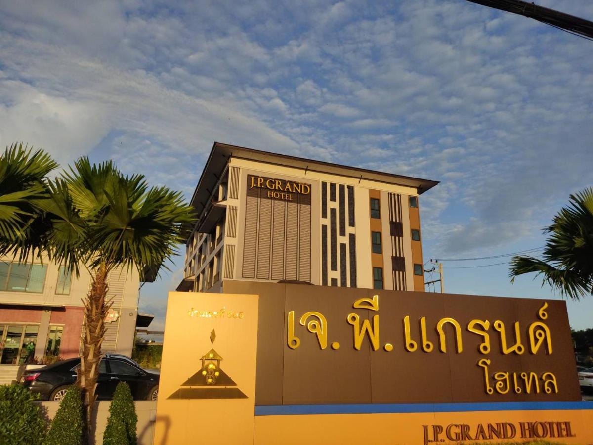 J.P.Grand Hotel Trat Exteriör bild