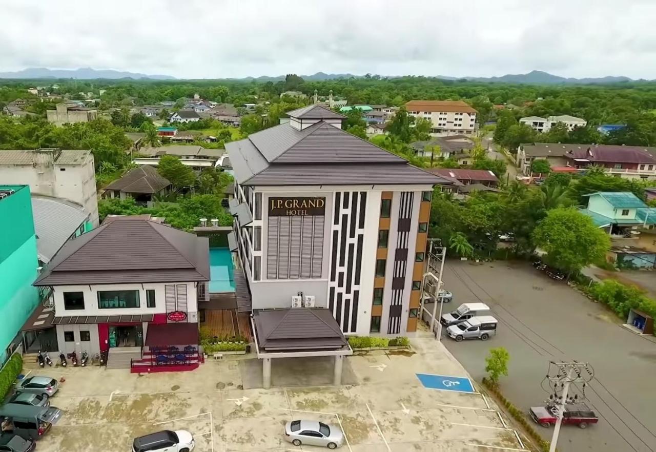 J.P.Grand Hotel Trat Exteriör bild