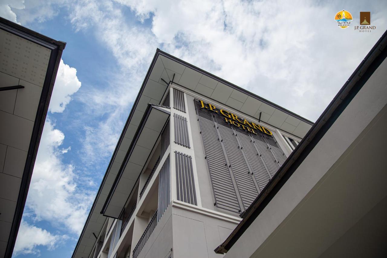 J.P.Grand Hotel Trat Exteriör bild