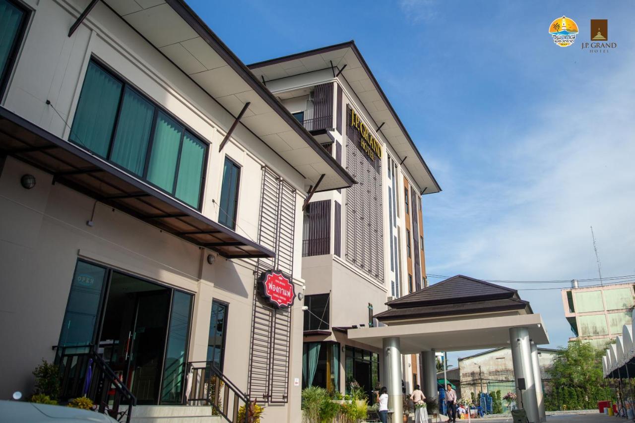 J.P.Grand Hotel Trat Exteriör bild